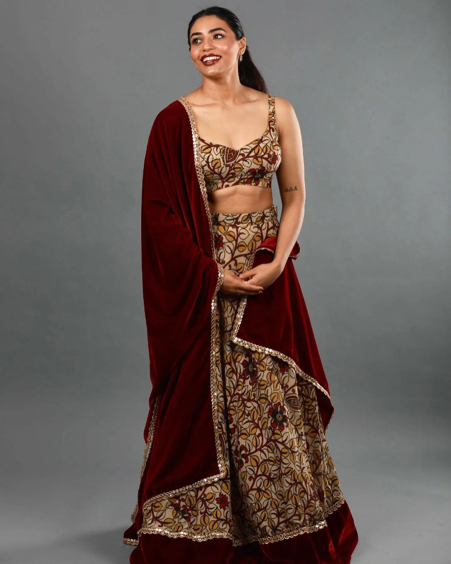 Sapthami Gowda - sapthami-gowda-hot-11.webp